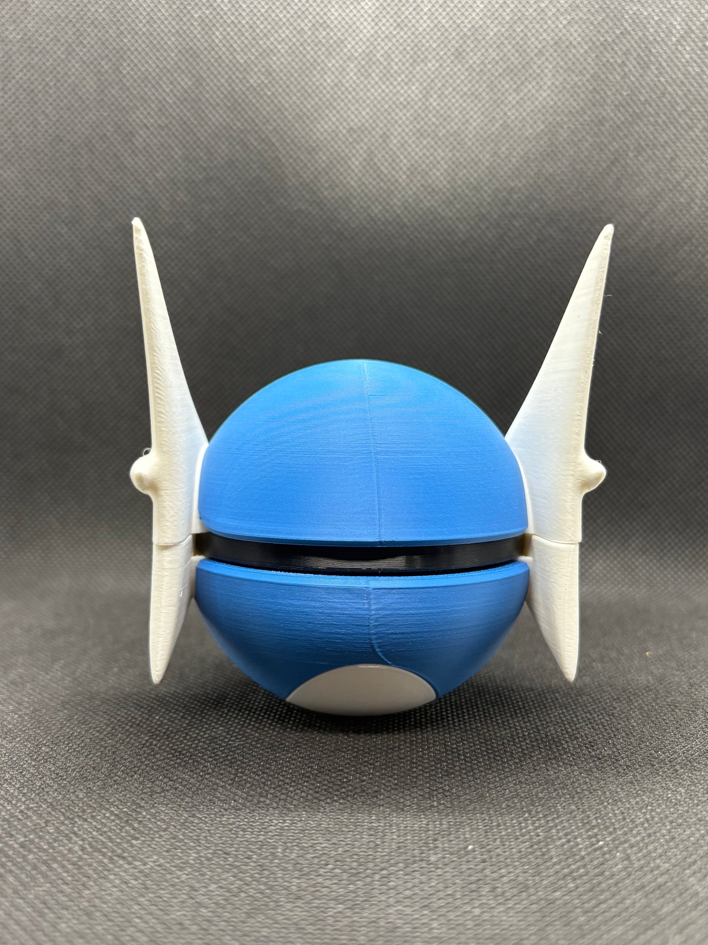 Dratini Pokeball